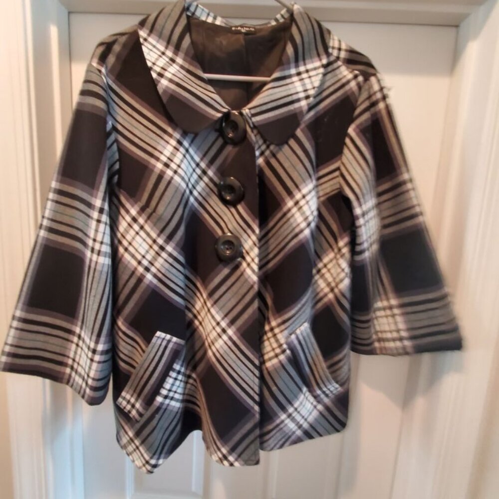 Fang black and gray jacket 2X Back